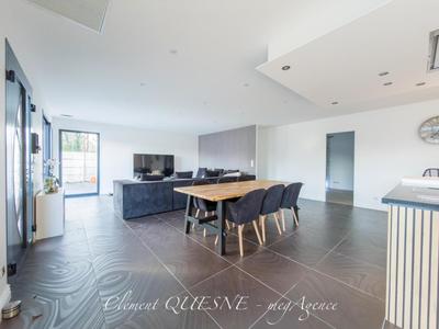 Maison - 142 m² - 6 pièces