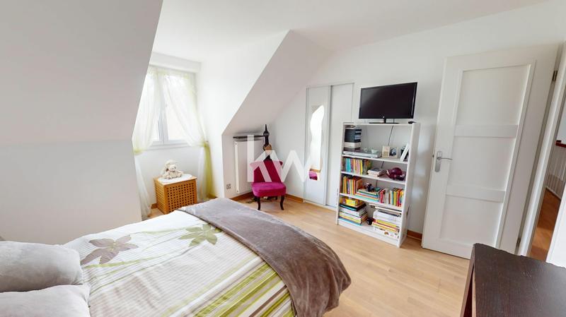 Maison - 142 m² - 6 pièces