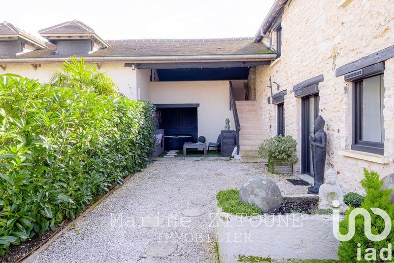 Maison - 533 m² - 20 pièces