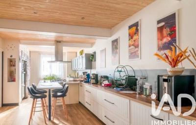 Maison de ville - 210 m² - 7 pièces