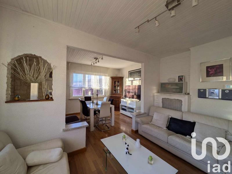 Maison - 97 m² - 5 pièces