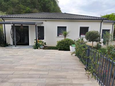 Maison - 97 m² - 4 pièces