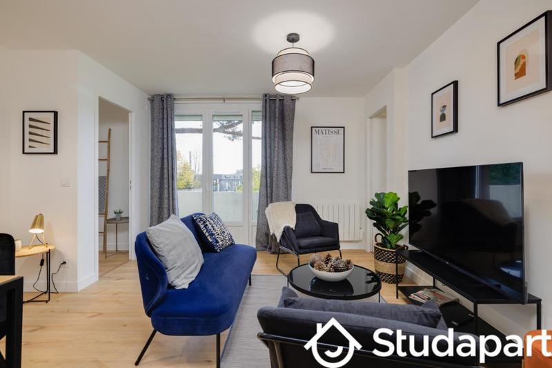 Chambre - 9 m² - 1 pièce