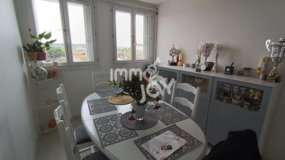 Appartement - 98 m² - 6 pièces