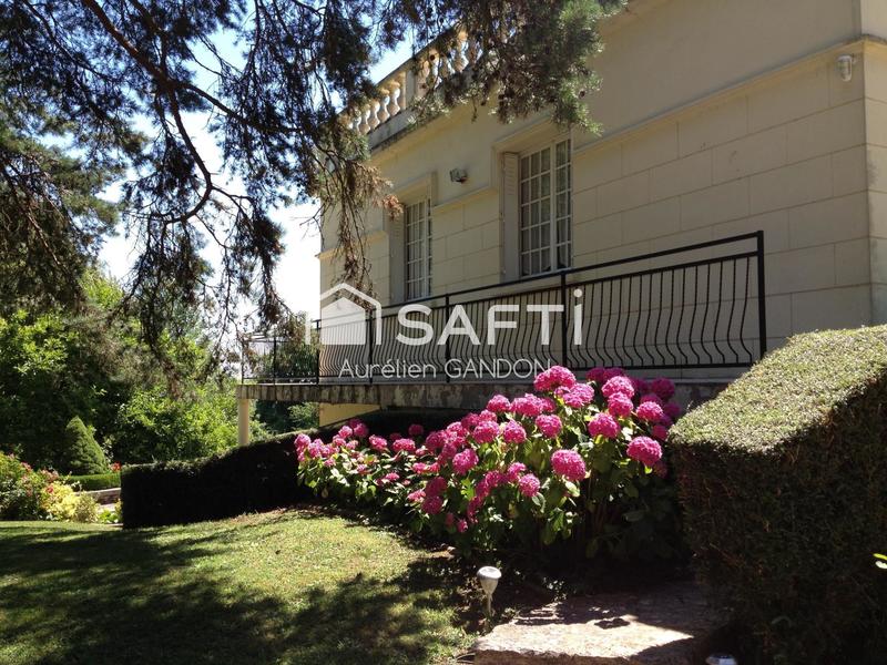 Villa - 350 m² - 5 pièces