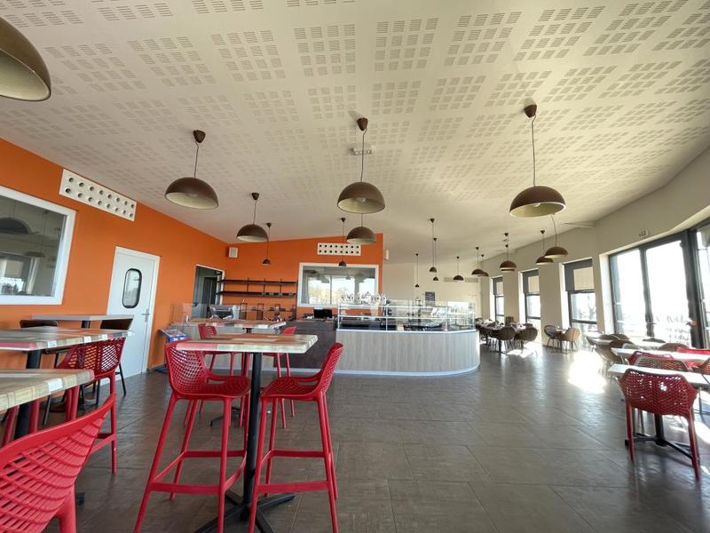 Fonds de commerce - 324 m²