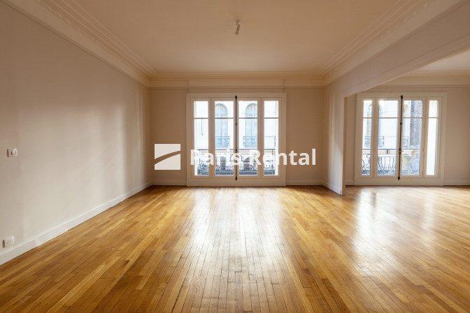 Appartement - 228 m² - 5 pièces