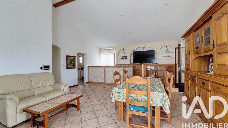 Maison - 204 m² - 6 pièces