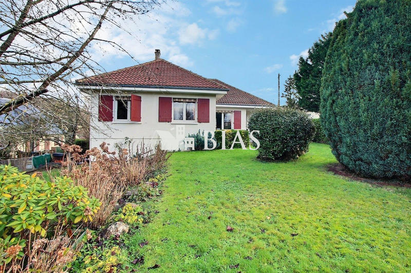 Maison - 102 m² - 4 pièces