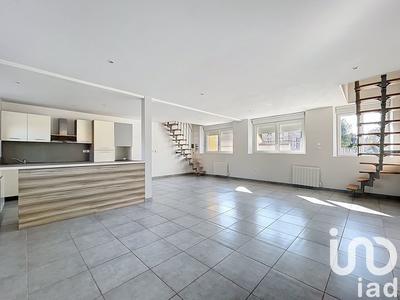 Maison - 97 m² - 5 pièces