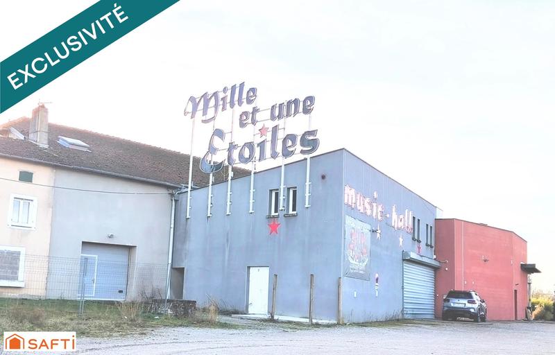 Local commercial - 1 417 m² - 33 pièces