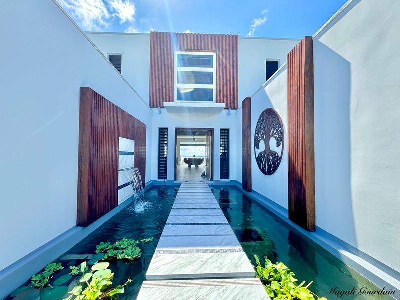 Maison - 256 m² - 7 pièces