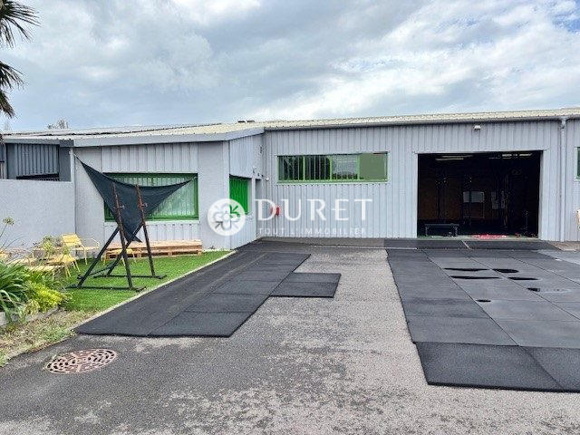 Local d'activités - 260 m²