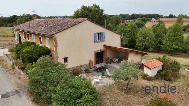 Maison - 225 m² - 7 pièces