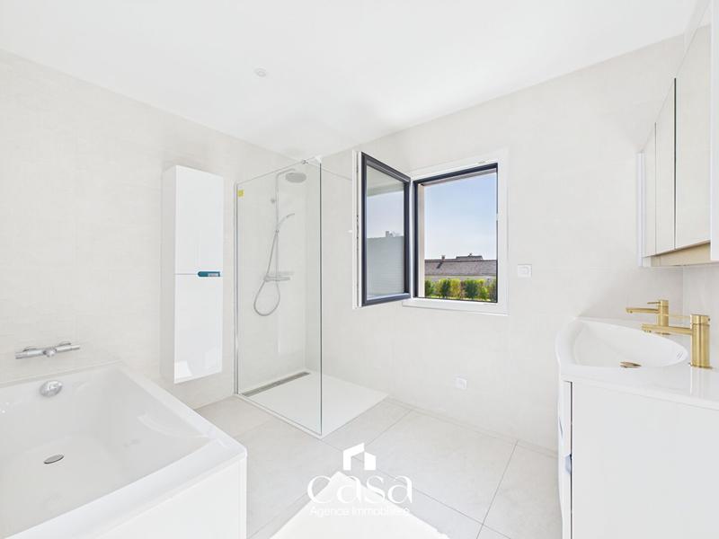 Maison - 142 m² - 6 pièces