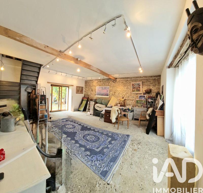 Maison - 210 m² - 6 pièces