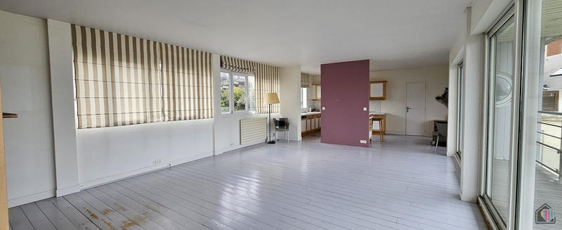 Villa - 209 m² - 7 pièces