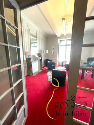 Bureau - 99 m² - 4 pièces