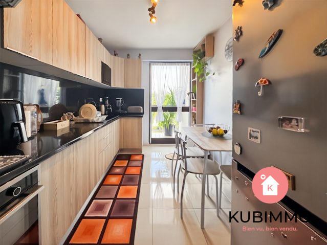 Appartement - 85 m² - 4 pièces