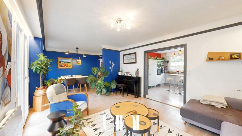 Maison - 170 m² - 7 pièces