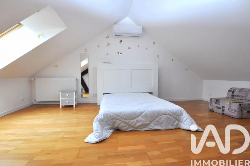 Maison - 194 m² - 7 pièces