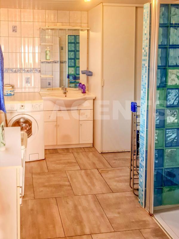 Maison - 320 m² - 11 pièces