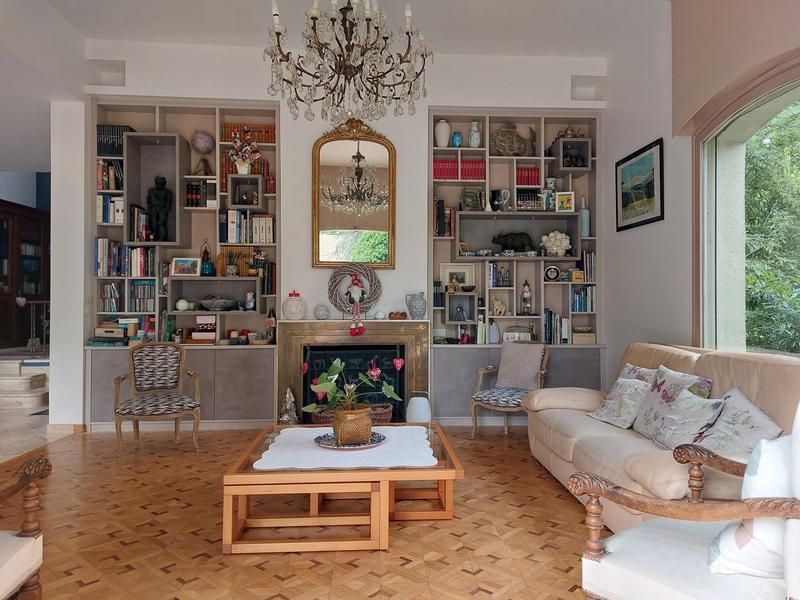 Maison contemporaine - 202 m² - 6 pièces