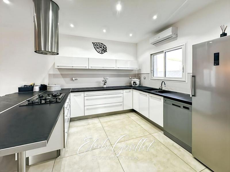 Maison - 132 m² - 5 pièces