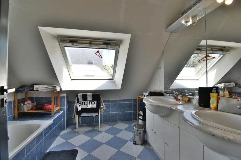 Maison contemporaine - 200 m² - 8 pièces