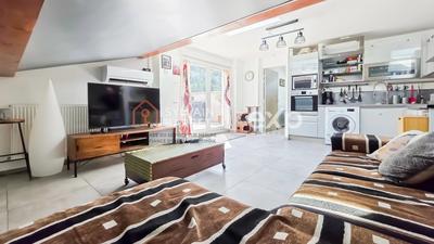 Appartement - 100 m² - 4 pièces