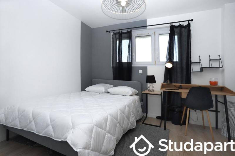 Chambre - 10 m² - 1 pièce