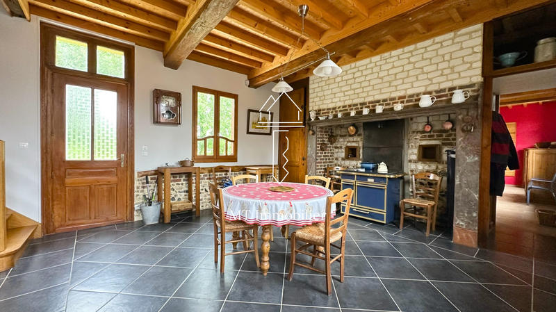 Maison - 343 m² - 8 pièces