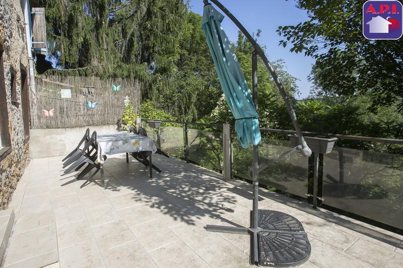 Propriété - 282 m² - 12 pièces