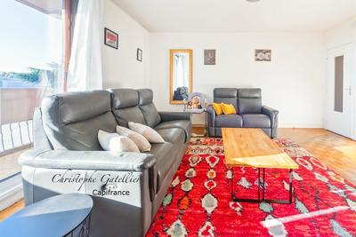 Appartement - 92 m² - 4 pièces