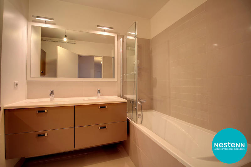 Appartement - 92 m² - 4 pièces