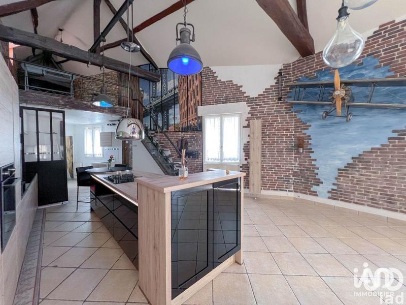 Maison - 280 m² - 6 pièces