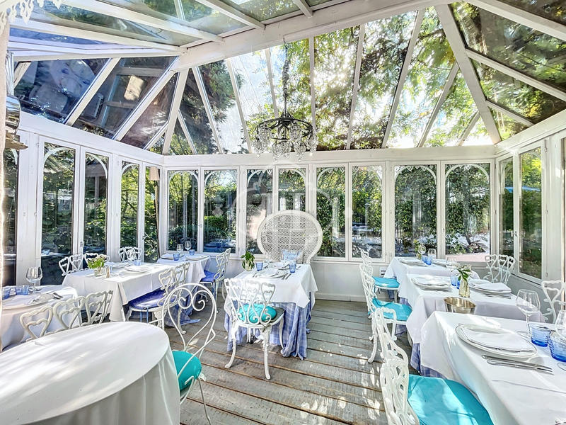 Maison ancienne - 316 m² - 8 pièces