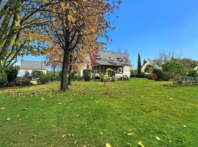 Maison traditionnelle - 112 m² - 6 pièces