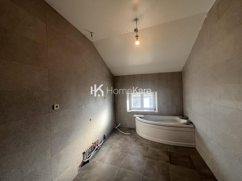 Maison - 180 m² - 5 pièces