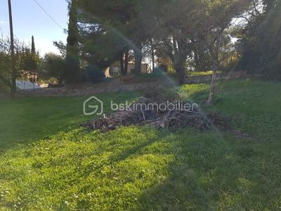 Terrain constructible - 330 m²