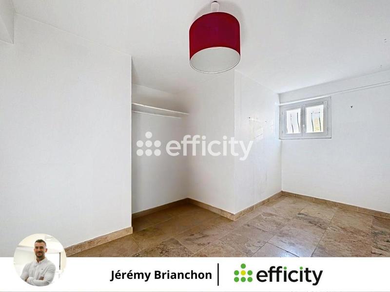 Pavillon - 160 m² - 6 pièces