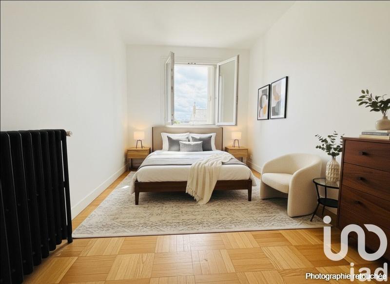 Maison - 230 m² - 9 pièces