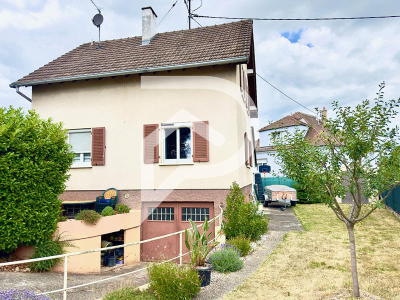 Maison - 95 m² - 5 pièces