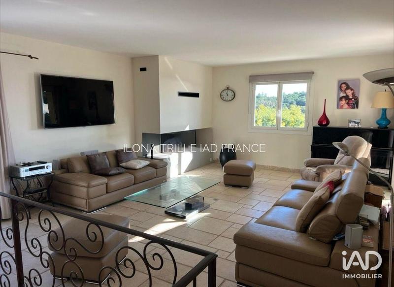 Maison - 206 m² - 5 pièces