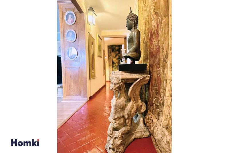 Appartement - 184 m² - 6 pièces