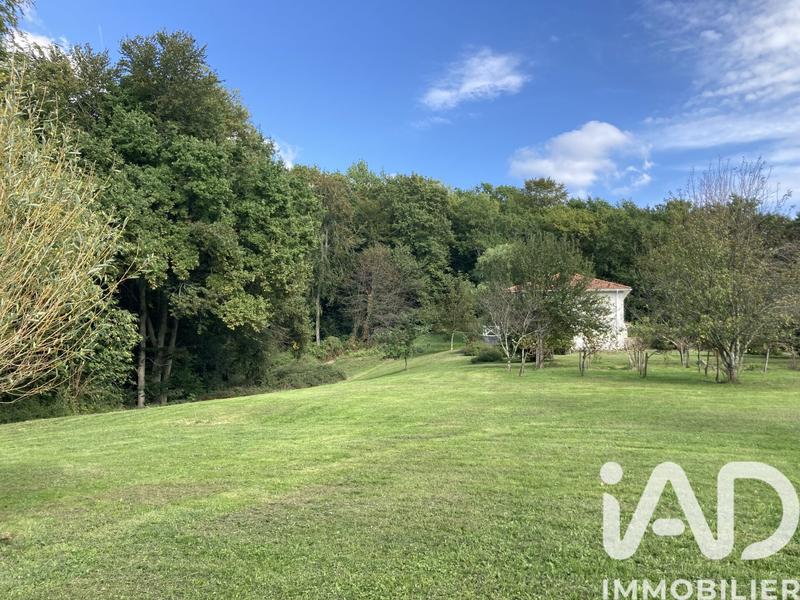 Maison - 104 m² - 5 pièces