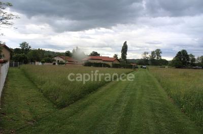 Terrain constructible - 1 820 m²