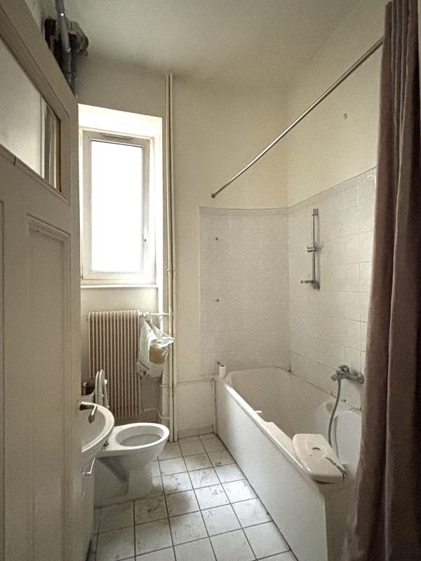 Appartement - 104 m² - 4 pièces