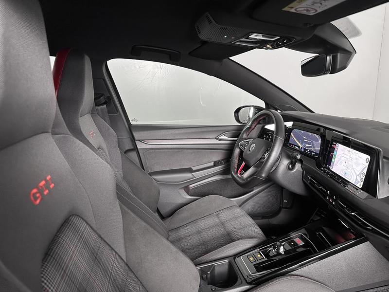 Volkswagen Golf 8 Gti 2.0 Tsi 245ch Dsg Ja18p Digital Cockpit Carplay Baquets Alcantara Black Style