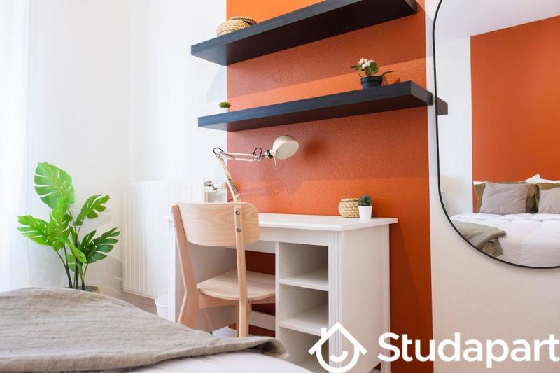 Chambre - 9 m² - 1 pièce